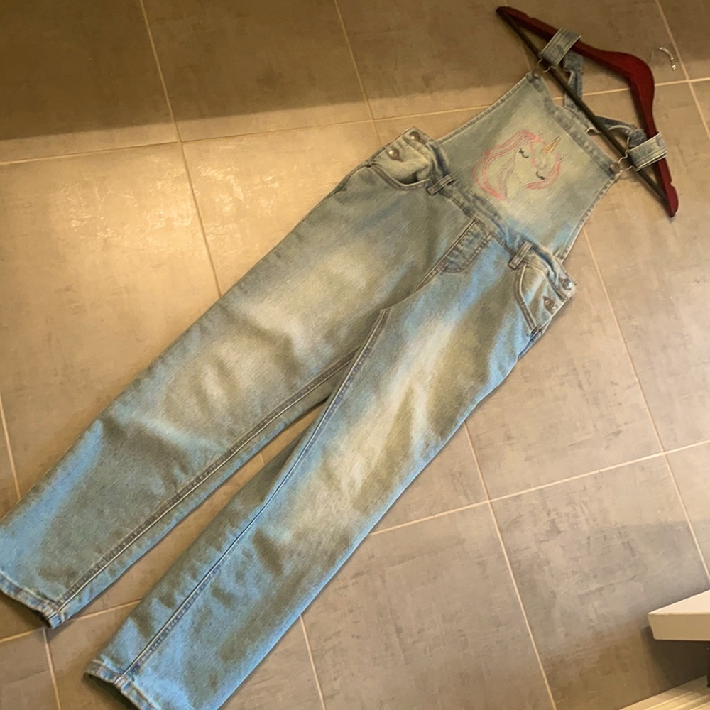 Girls Over All’s Cat & Jack size Large